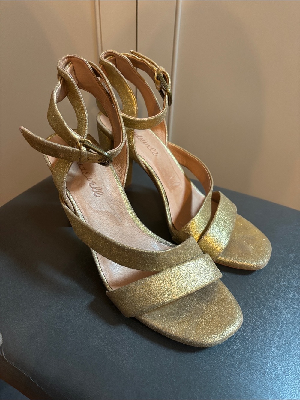 Madewell Gold The Liv Sandal 8 - Picture 2 of 14